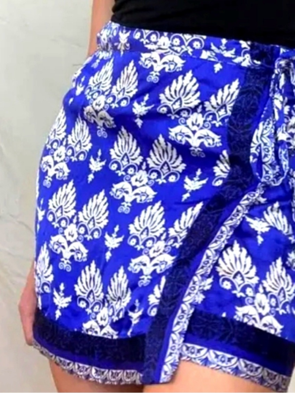Zara Printed Clara Wrap Skirt small